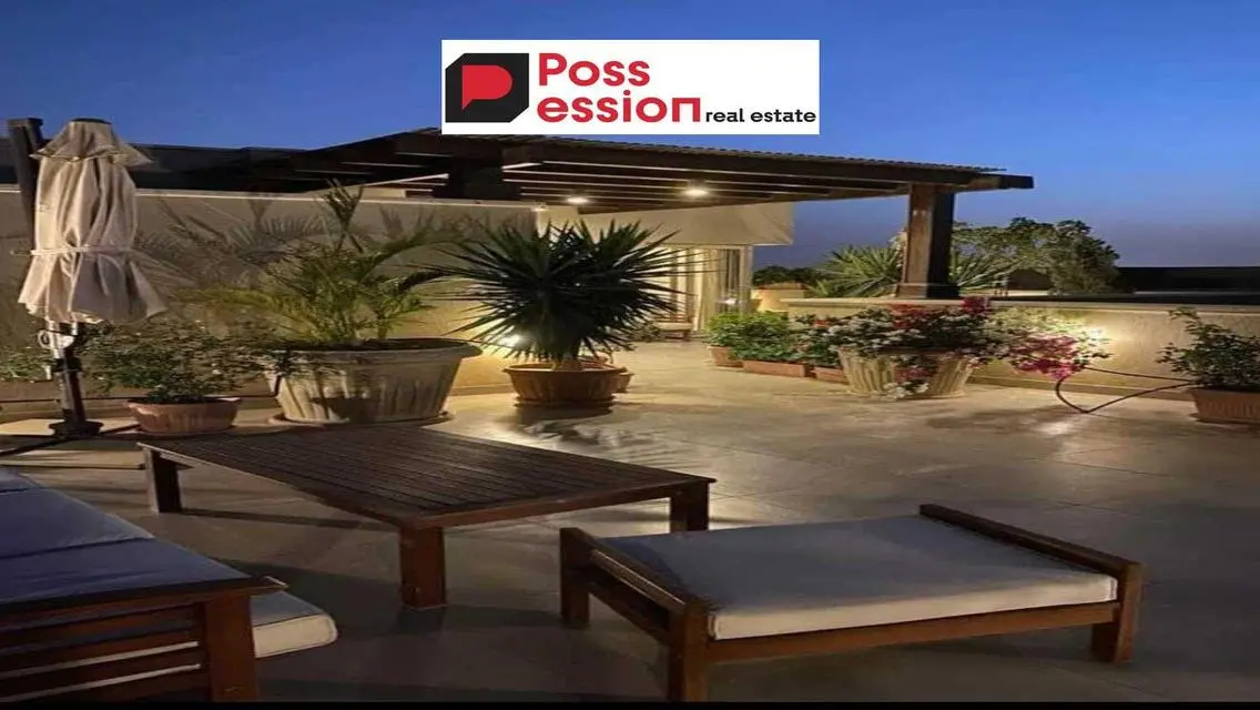 villa for sale in Amiez Compounds in the heart