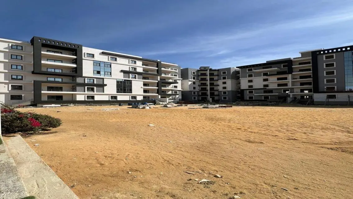 شقه للبيع بكمبوند ناميا ويست 192 متر