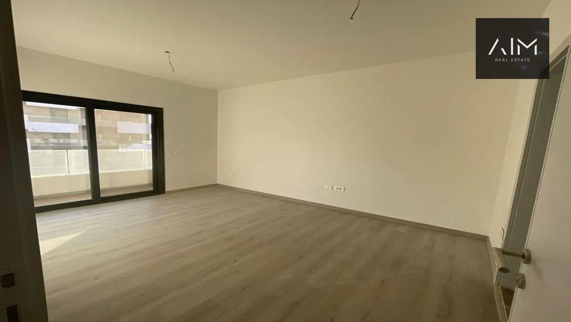 134m finished , ready to move, 5M , landscape view