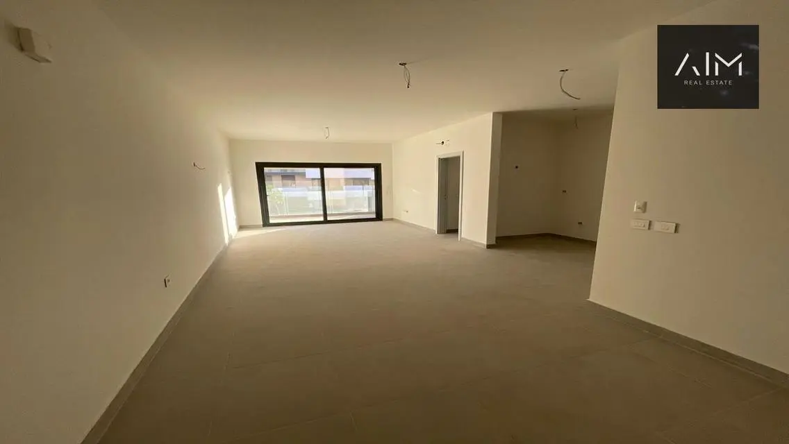 134m finished , ready to move, 5M , landscape view