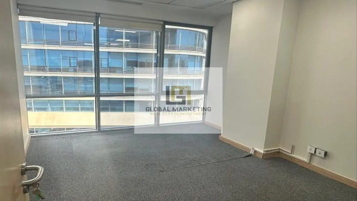 Finished Office 600m For Rent in Teseen Street
