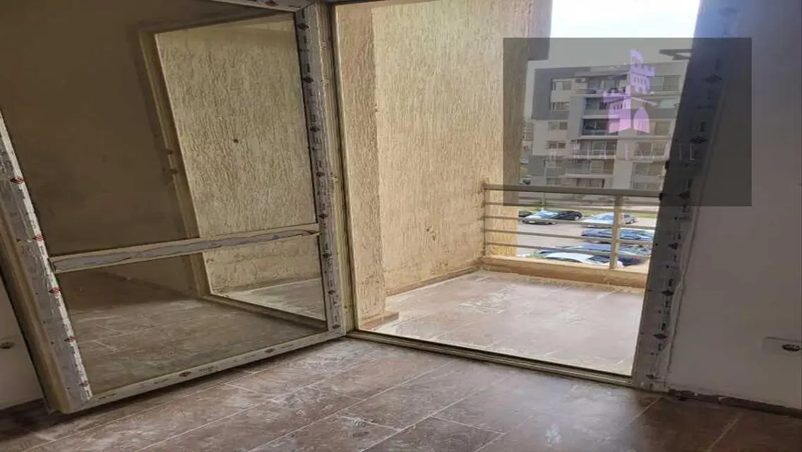 للايجار شقة فى كمبوند جنة اكتوبر بقرب مول العرب