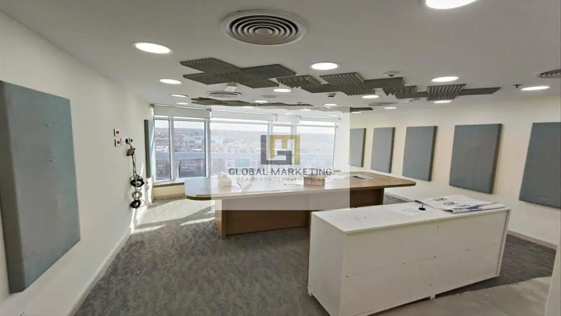 Finished Office 1100m For Rent in South Teseen