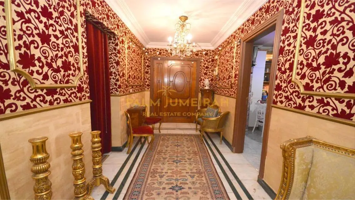 شقة للبيع بالفرش 280 م رشدي (شارع سوريا) فيو البحر