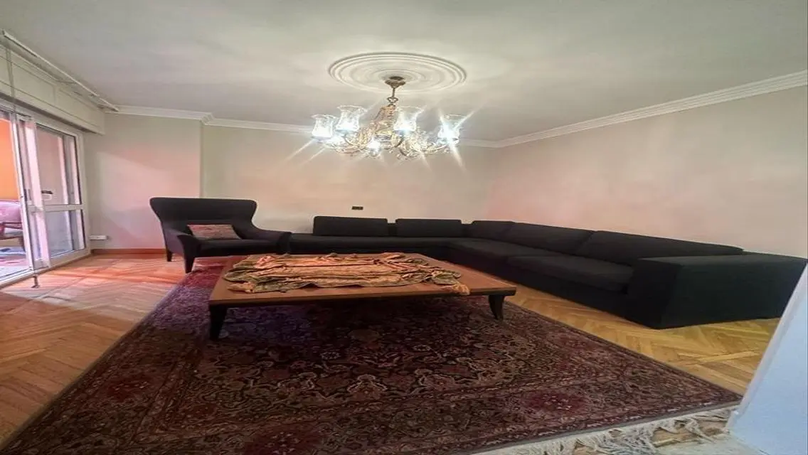 Apartment for sale in south Zamalek .