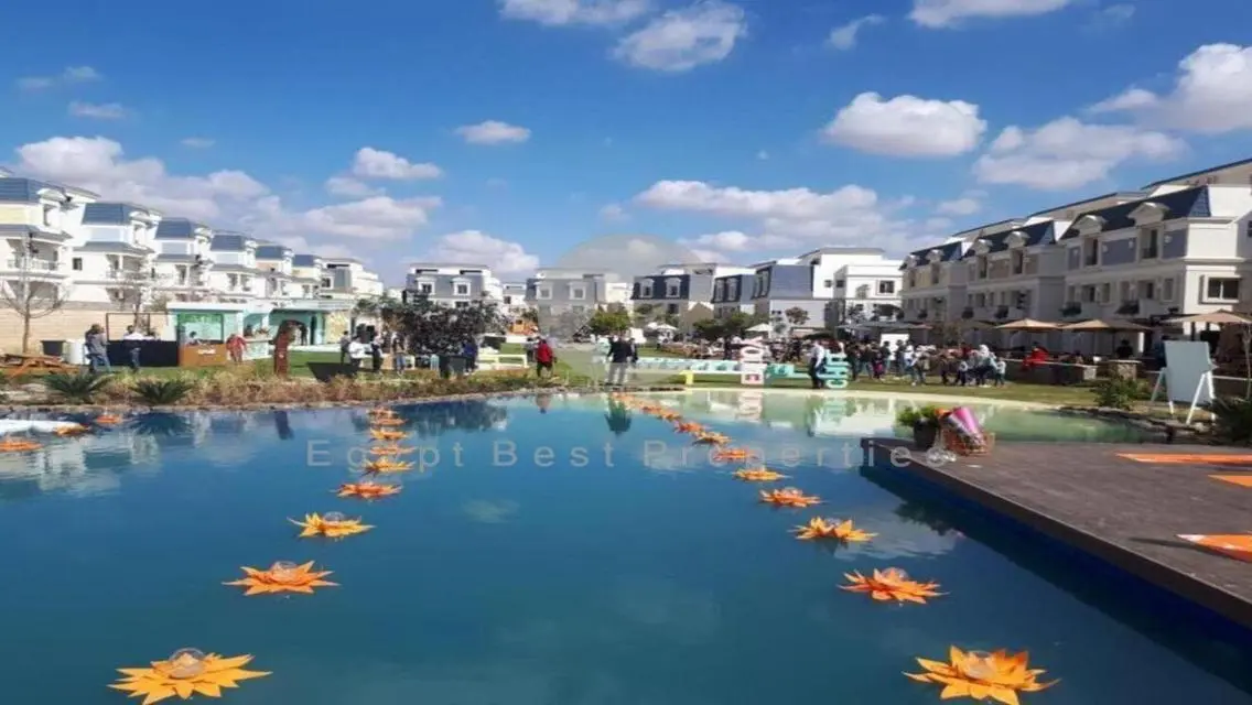 APARTMENT 3 BEDS 160 SQM IN NEW CAIRO PAY OVER 8 Y
