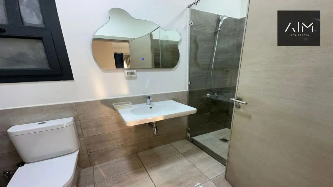 182m furnished apartment, immediate delivery, 300K