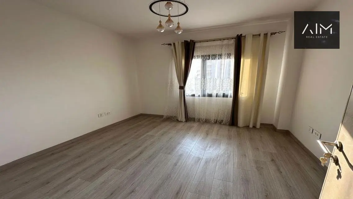 182m furnished apartment, immediate delivery, 300K