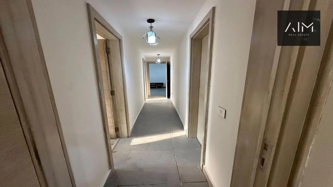 182m furnished apartment, immediate delivery, 300K