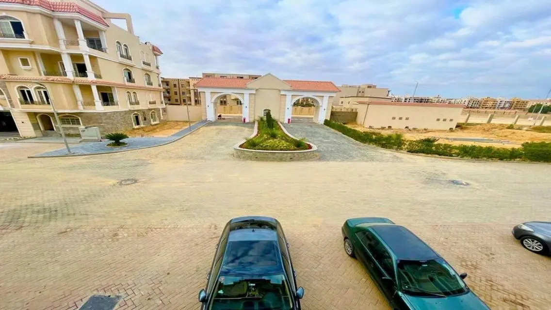 فرصتك الان تستلم فوري سوبر لوكس بجوار جراند هايتس