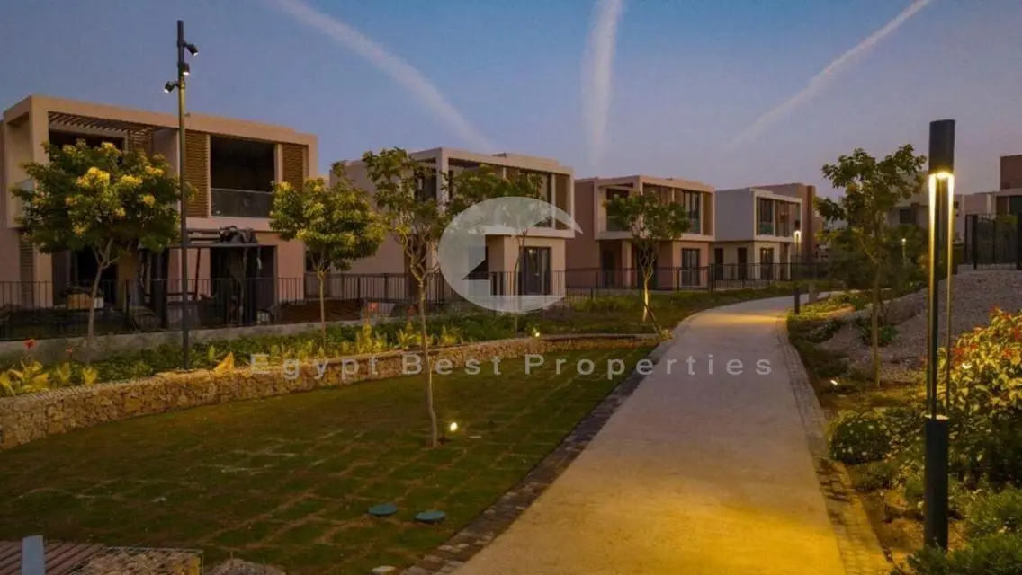 شقة بثلاث غرف تشطيب كامل للبيع في سوديك ايست