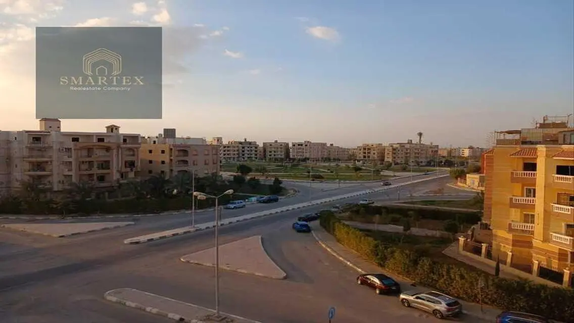 Luxury Apartment in Mall 8 with Balcony