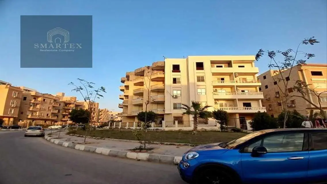 Luxury Apartment in Mall 8 with Balcony