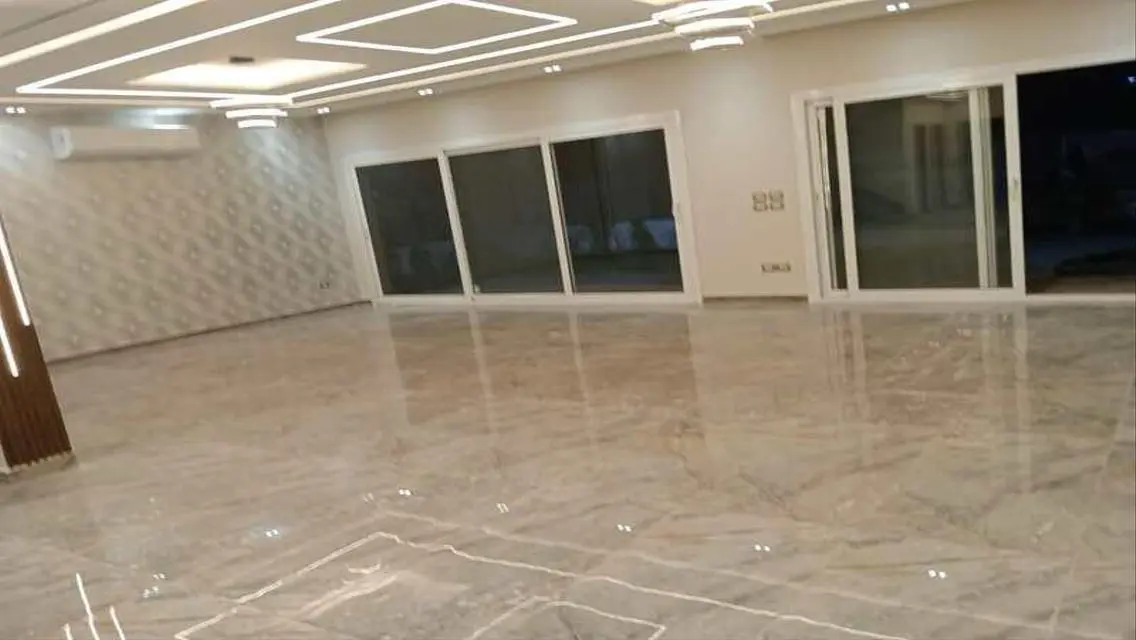 للايجار فيلا فى كمبوند الهايد بارك التجمع الخامس