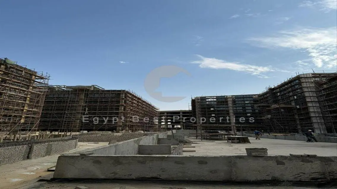 استلم مكتبك بقدم10% و قسط براحتك واحد شارع التسعين