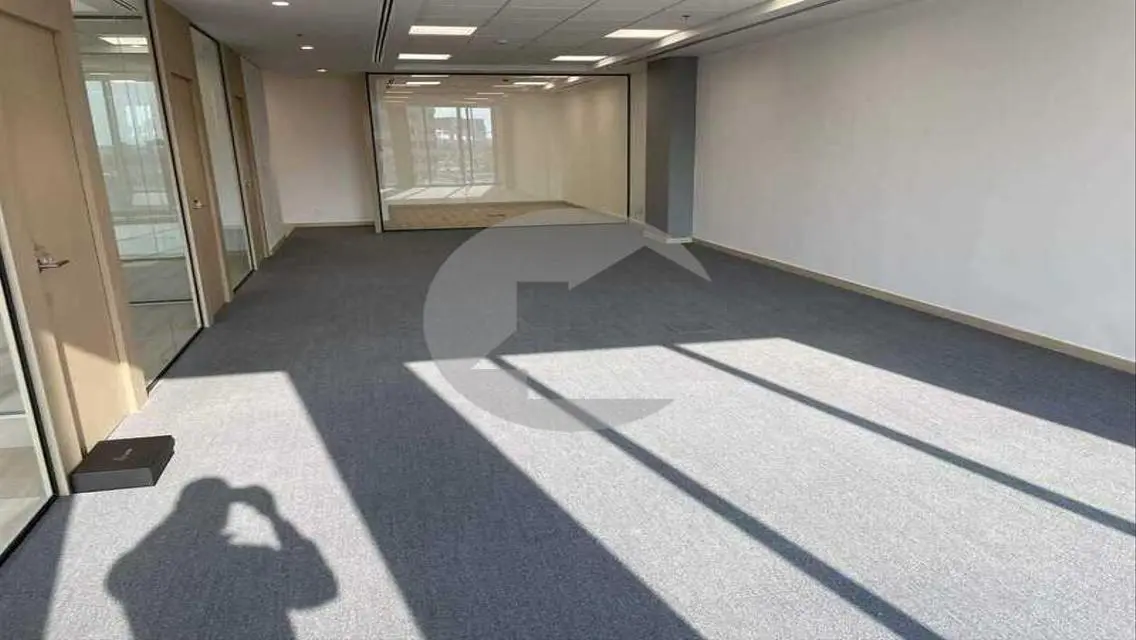 Office space for rent on the 90th at the best pric