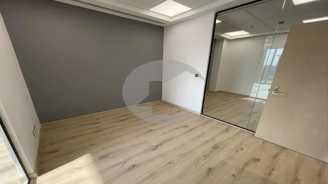 Office space for rent on the 90th at the best pric