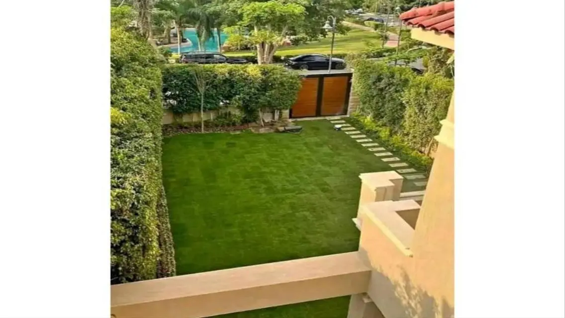 For sale APT 3BR+garden 185m in front of Madinaty