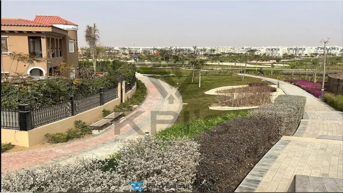 Villa on the southern ninetieth directly -RTM-327M