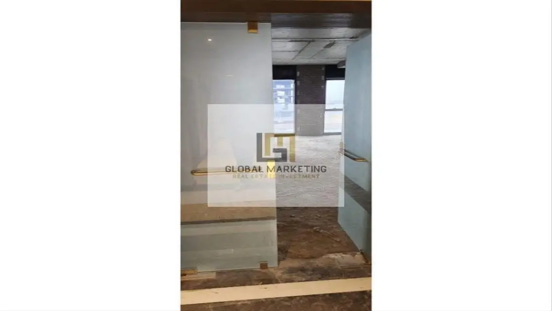 Admin office 314meters for rent in Hyde Park