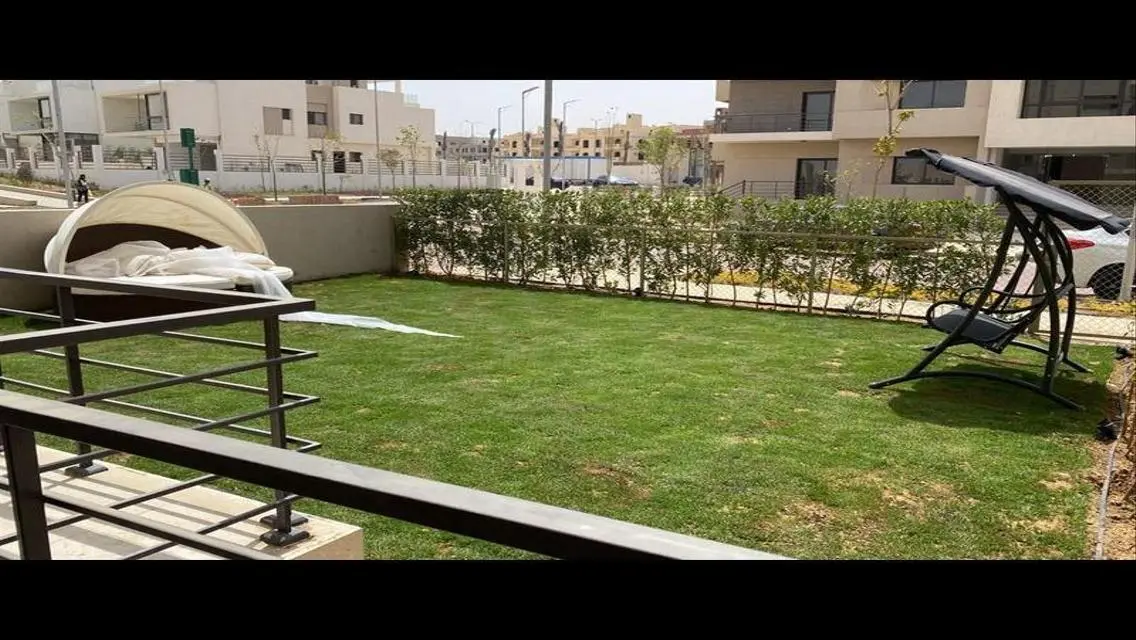 شقة للبيع في المراسم دور ارضي بجنينة