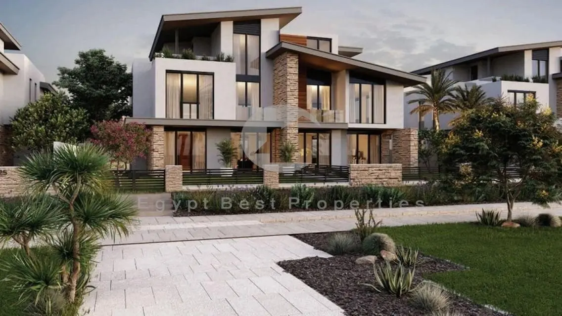 Luxury Villa For Sale - Over Looking Greenery