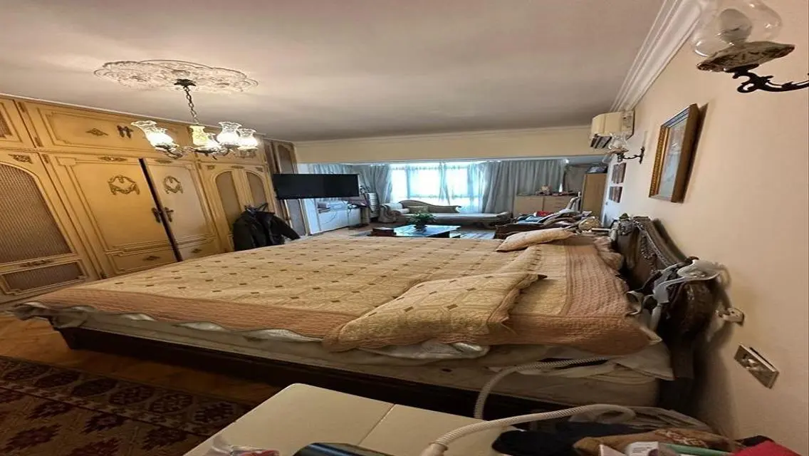 شقة للبيع فى تفرعات شارع سوريا فى المهندسين .