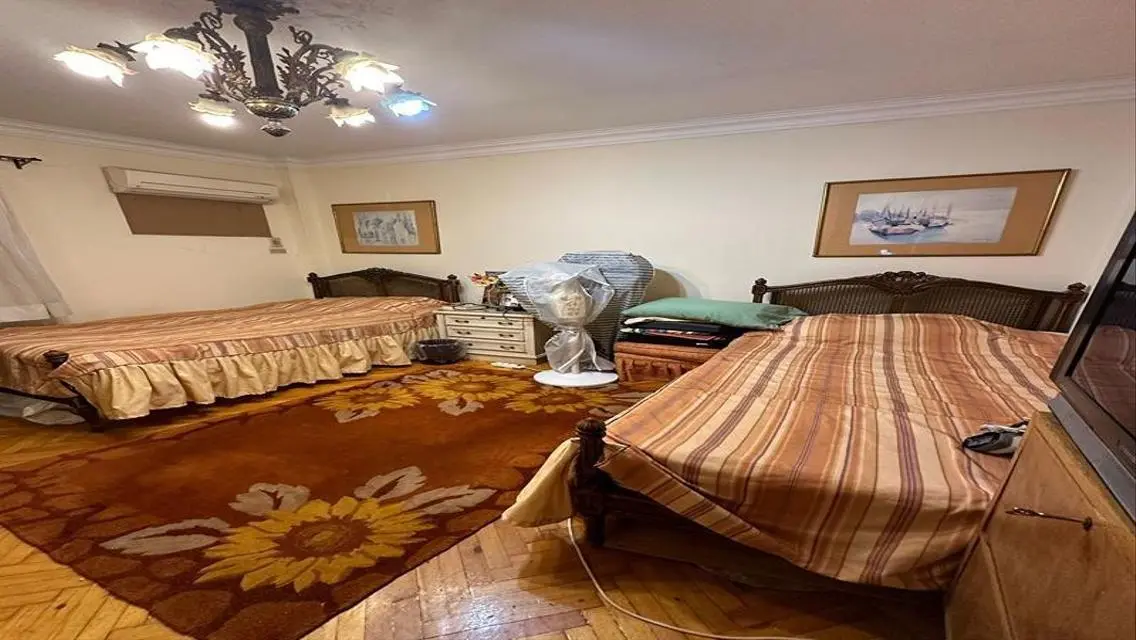 شقة للبيع فى تفرعات شارع سوريا فى المهندسين .