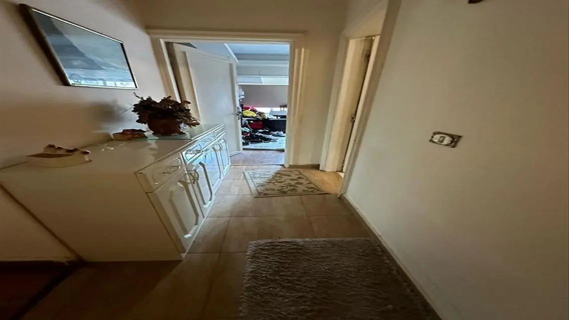 شقة للبيع فى تفرعات شارع سوريا فى المهندسين .