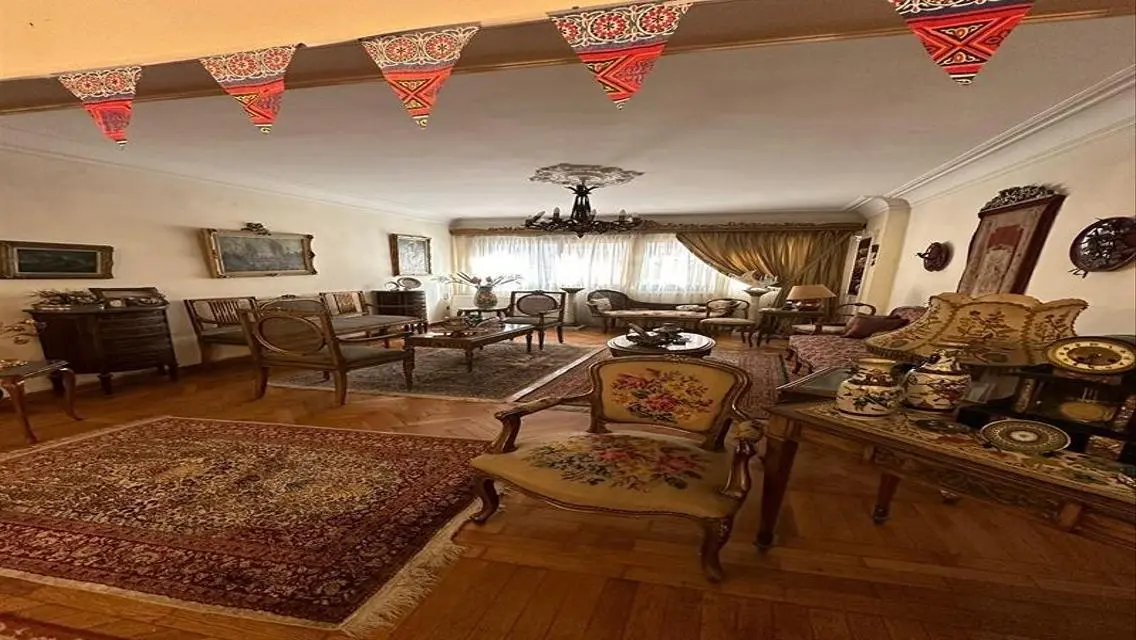 شقة للبيع فى تفرعات شارع سوريا فى المهندسين .