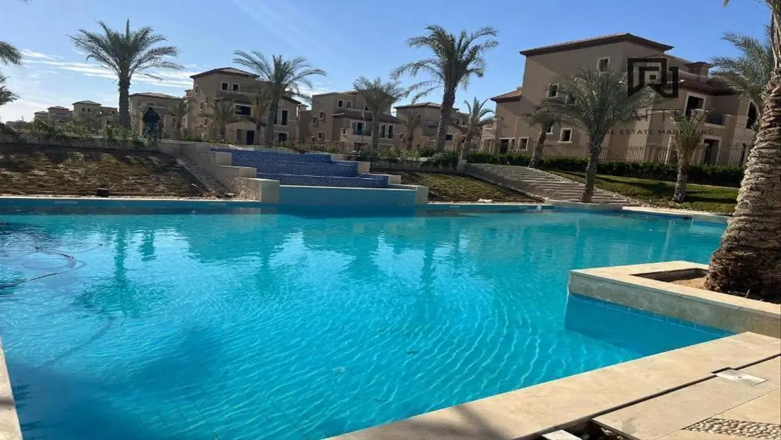 تاون هاوس جاهز للسكن في العاصمة الجديدة