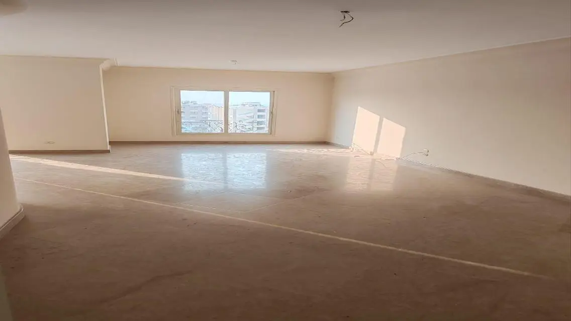 شقة للإيجار ٢٢٠ متر ٣ غرف بدون فرش عمارات النرجس .