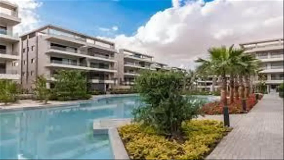 Cheapest apartment for sale in Lake View