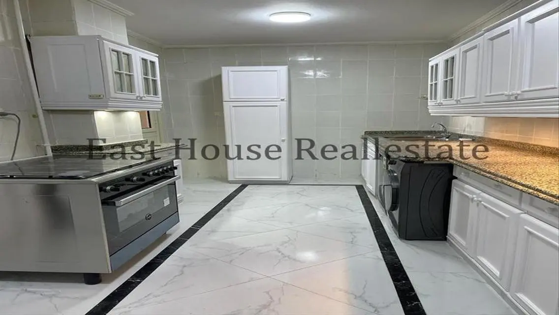 Apartment for rent furnished in Al Rehab 155m,