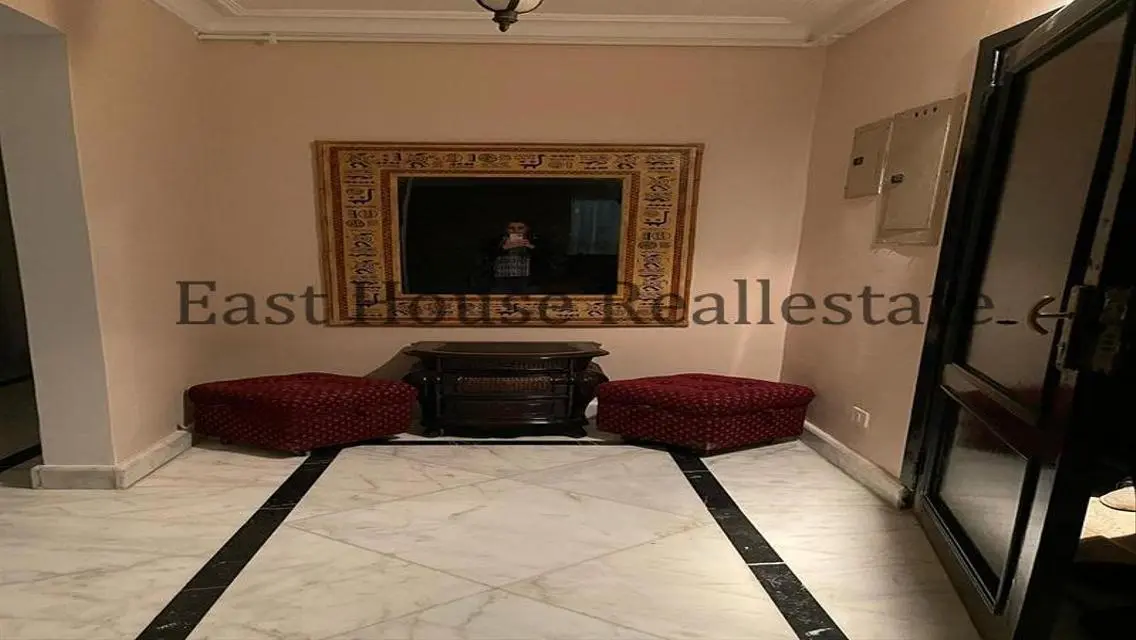 Apartment for rent furnished in Al Rehab 155m,