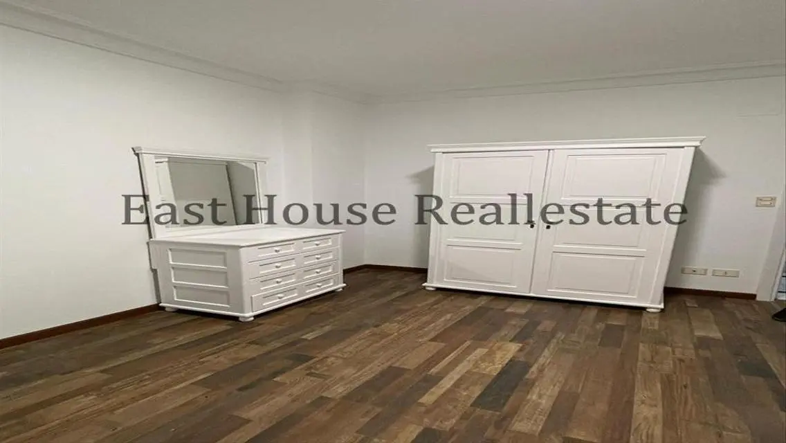Apartment for rent furnished in Al Rehab 155m,