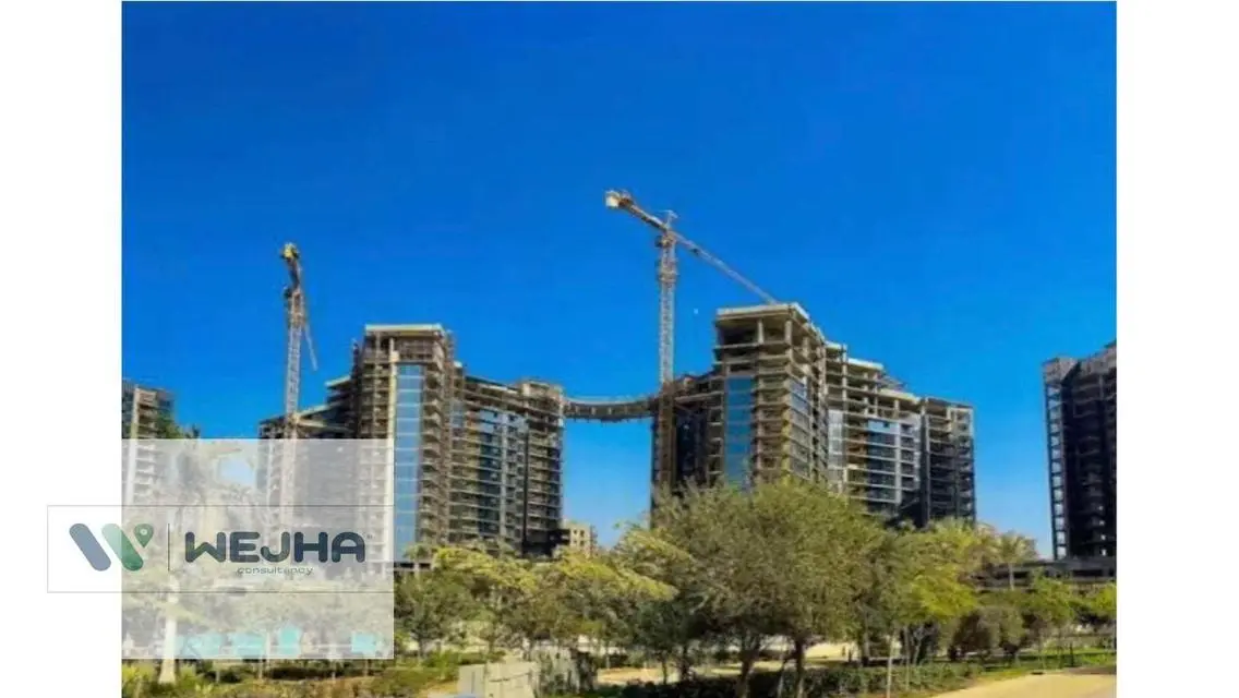 Luxury Apartment for Sale in Hyde Park West, Garden Lakes