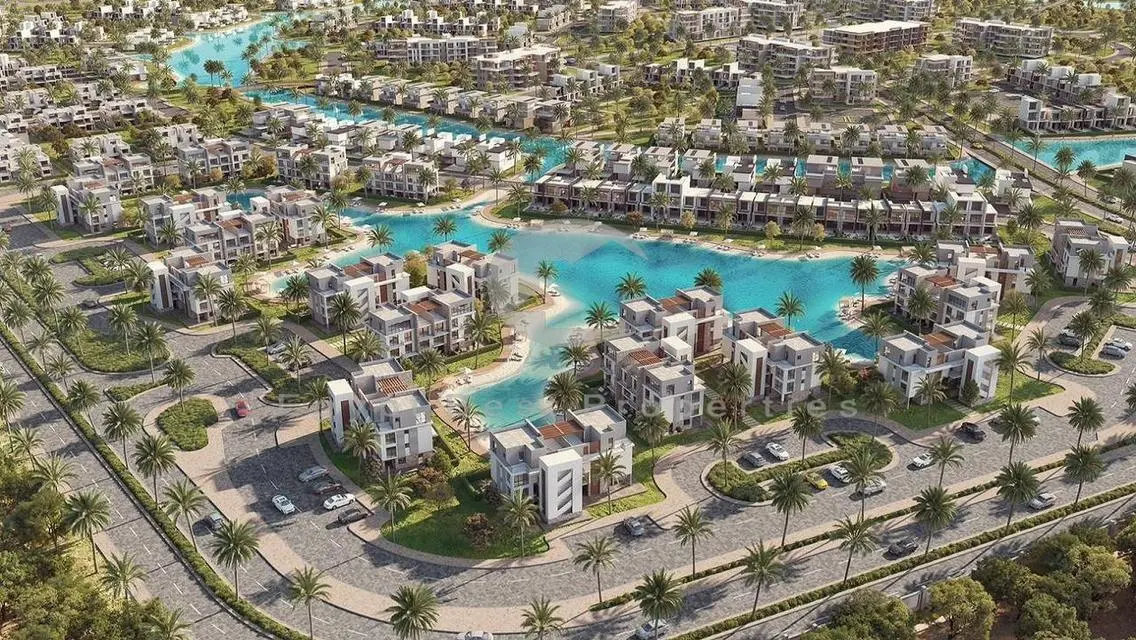ريسيل واتر شالية متشطب علي اللاجون في سيلفر ساندز