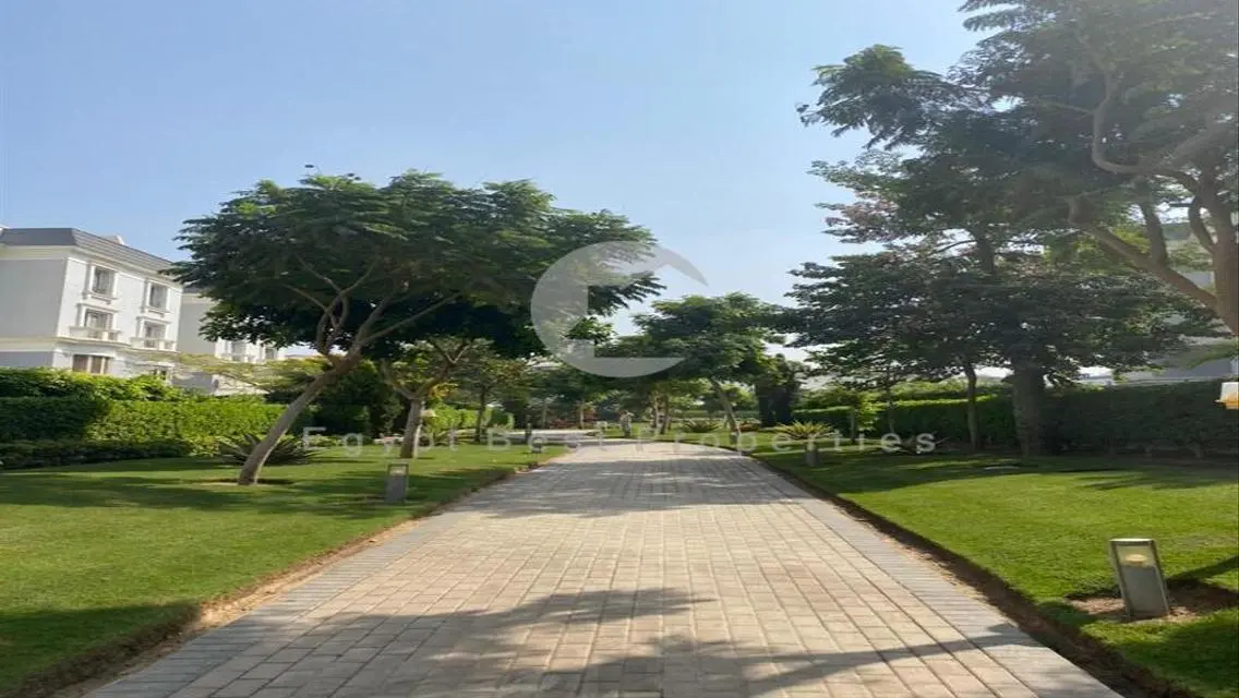 I villa garden fullyfinished resale at mv hydepark