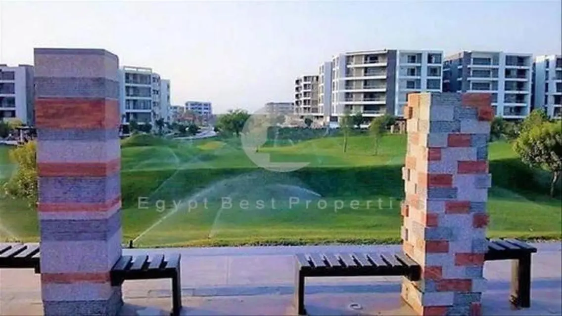 شقة ريسيل بموقع مميز بحرى تاج سيتي تاج سلطان
