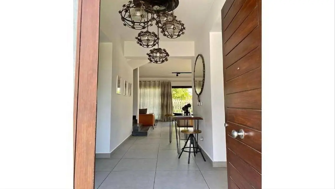 with ac&#39;s and kitchen fully finished cash 5.400.00
