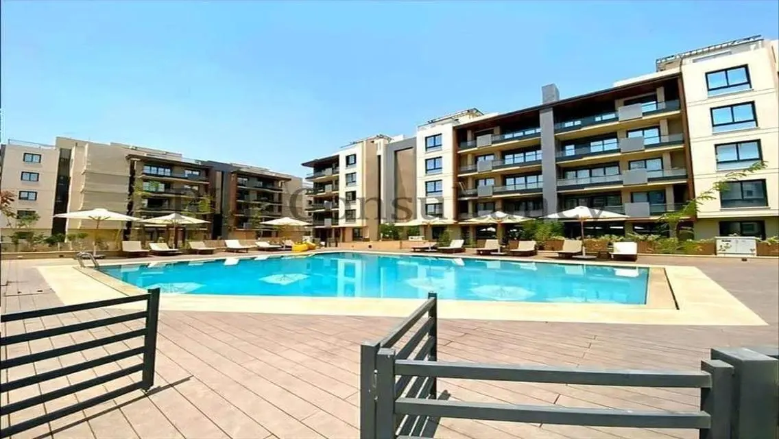 Penthouse  +roof 113m RTM Azad next to the AUC