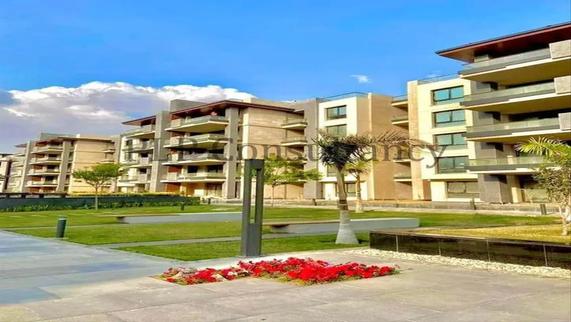 Penthouse  +roof 113m RTM Azad next to the AUC