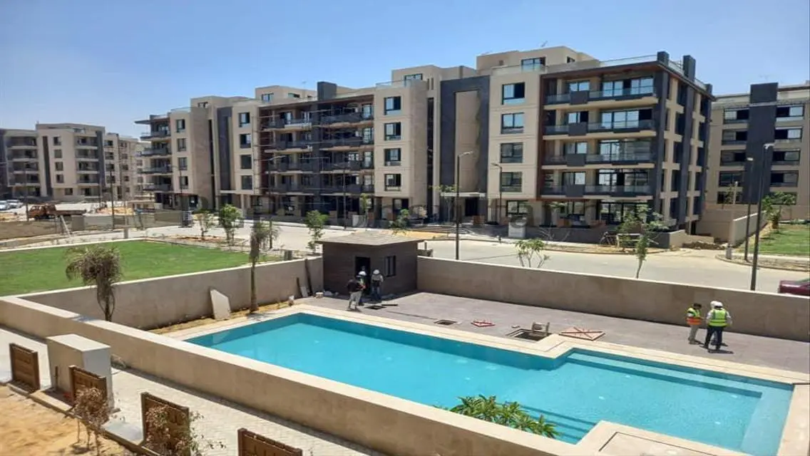 Penthouse  +roof 113m RTM Azad next to the AUC