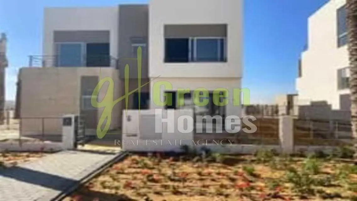 Luxury Villa for Sale with Private Garden and Pool