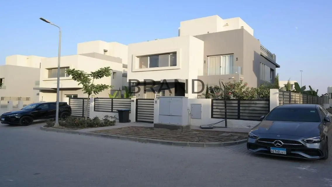 Elite modern furnished Villa -Rehab Prime location