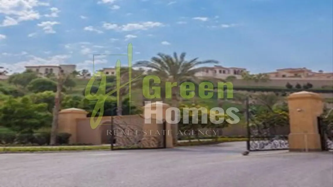 Green Home with Maid Room and Security in the Heart of the City