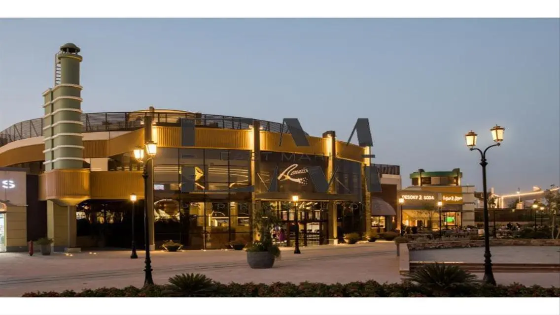 Retail for sale in open air mall madinaty