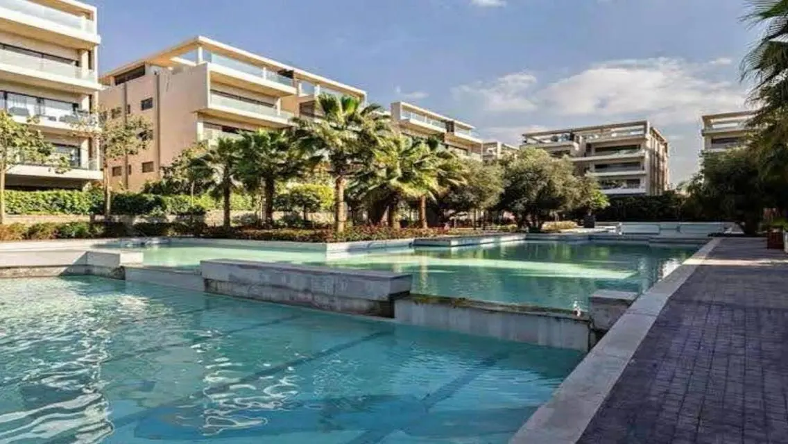 Penthouse for sale in Lake View, fully finished