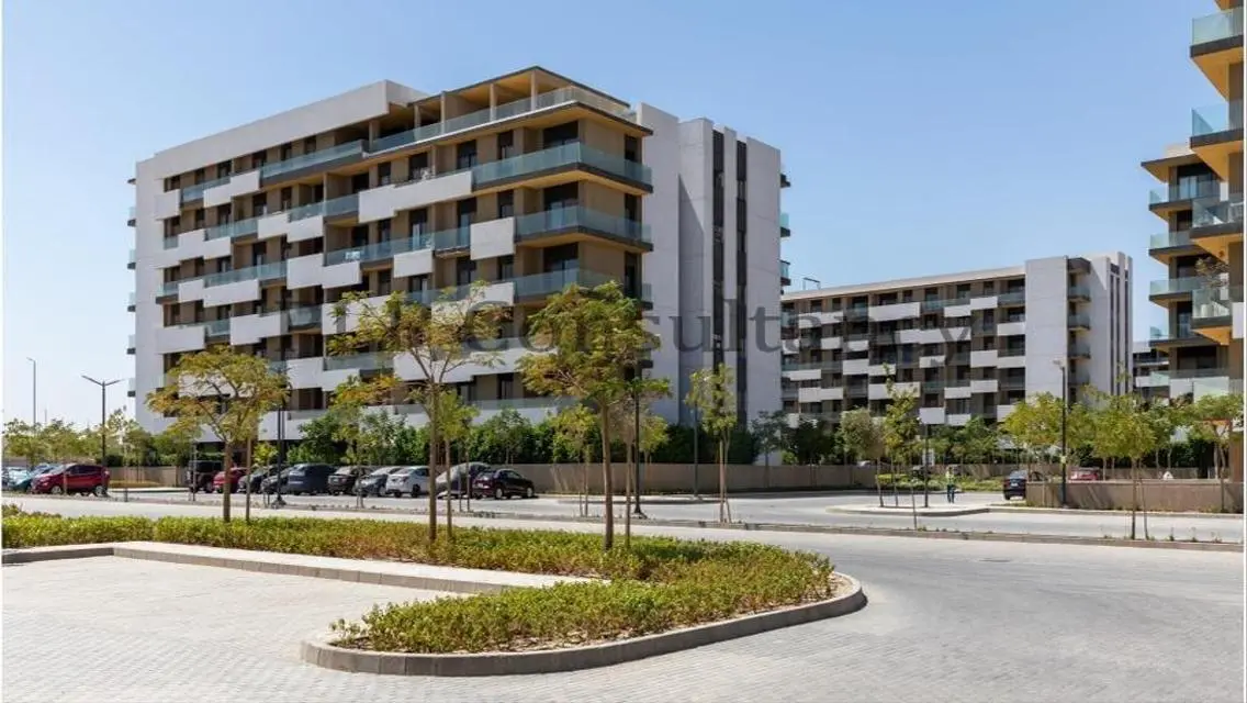 Townhouse200 m ready for viewing Al Burouj Shorouk